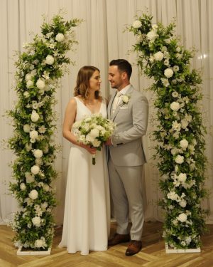 Alison Floral Pillars